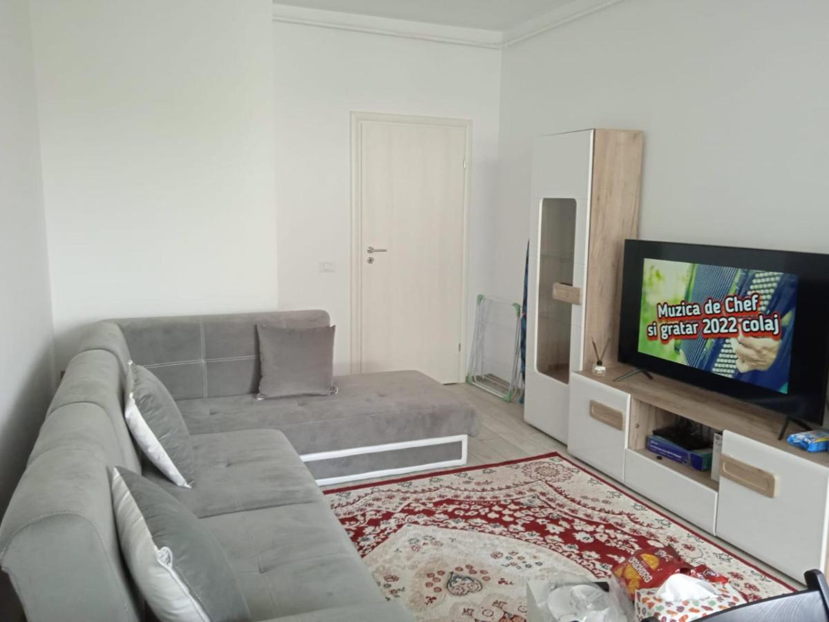 Deluxe 2 Bedroom Apartment With Balcony And Private Parking Bragadiru Exteriör bild